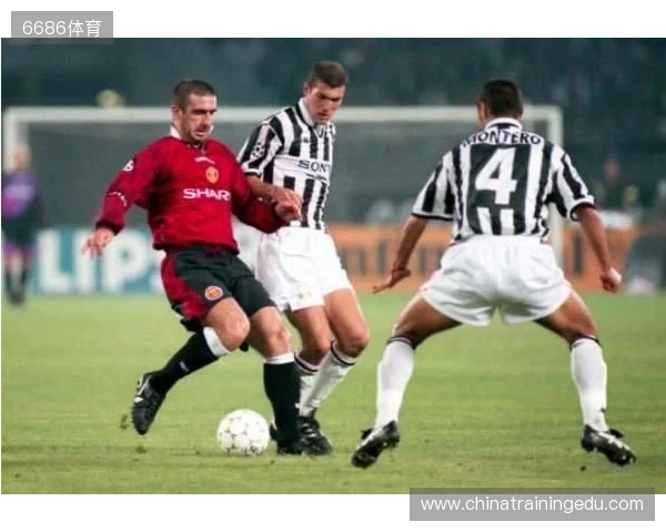 曼晚：阿马德可胜任右翼卫位置，但曼联需再引进一名左翼卫