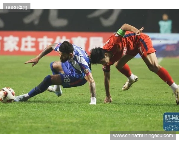 上海嘉定汇龙vs重庆铜梁龙首发：向余望出战，铜梁龙赢球就升超