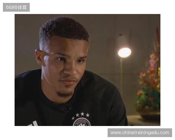 佳夫：我曾与塞内加尔以及芬兰接触，两年后重返德国队很开心