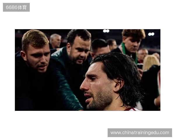 从天堂到地狱，索博在2-1领先后疯狂庆祝，被绝杀后伤心落泪